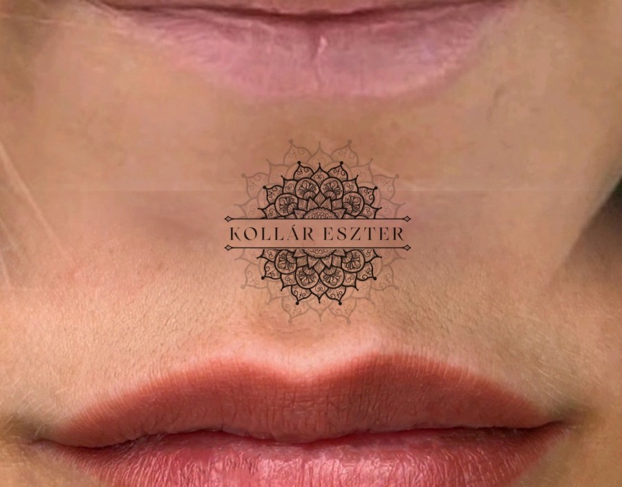 Koll&aacute;r Eszter - Ajak tetoválás